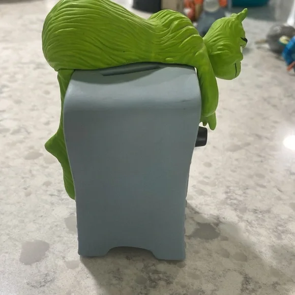 Suess Safe-Dr. Seuss figurine collection - Picture 5 of 8